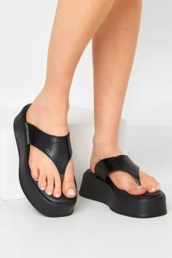 Pixiegirl Pixiegirl Black Flatform Flip Flops In Standard Fit