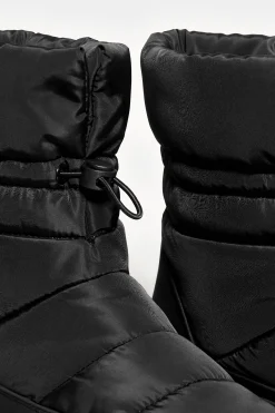 Yours Yours Black Padded Snow Boots In Extra Wide Eee Fit