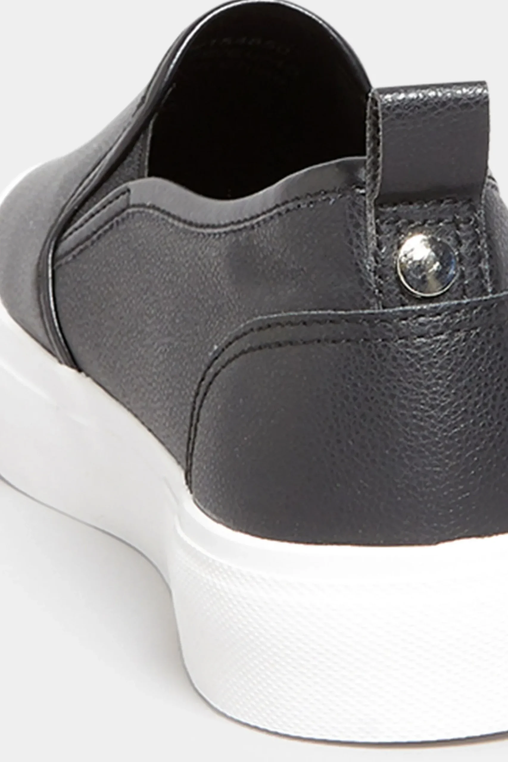 Yours Yours Black Slip-On Trainers In Wide E Fit