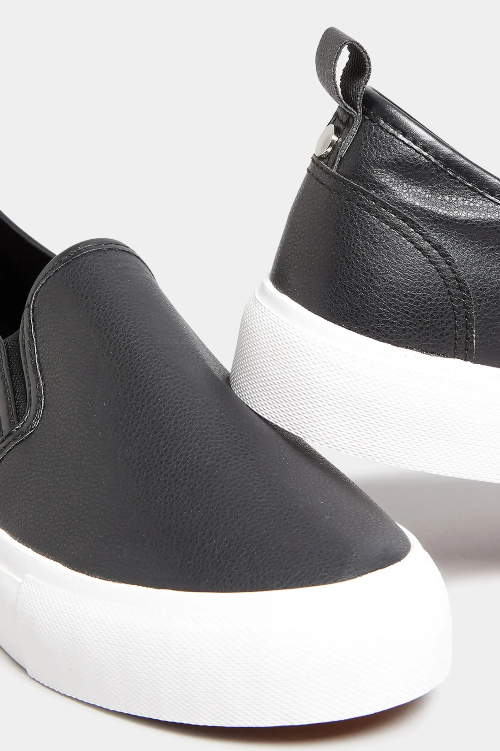 Yours Yours Black Slip-On Trainers In Wide E Fit